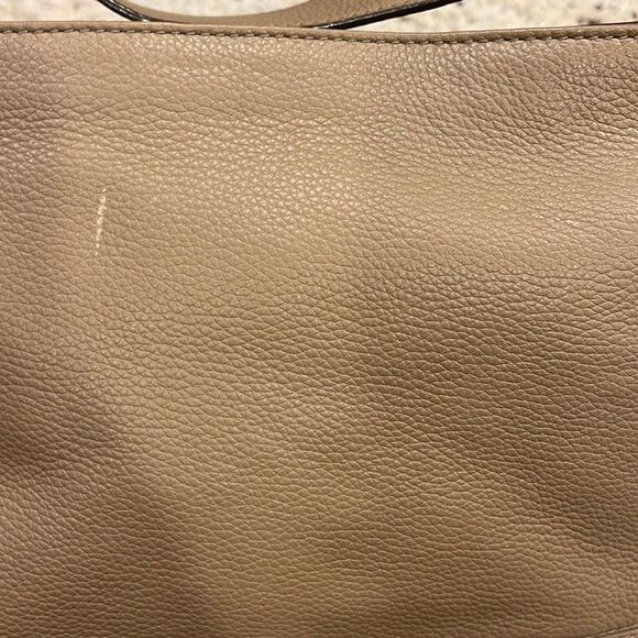 Michael Kors khaki handbag - Picture 4 of 11